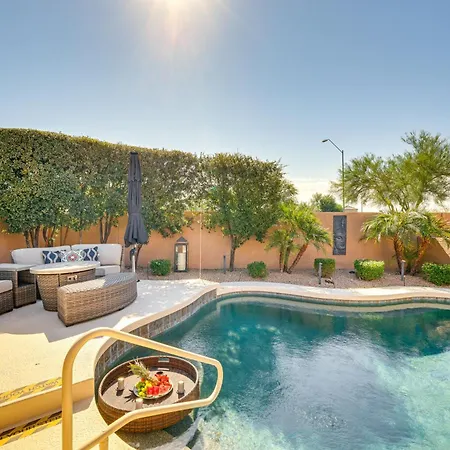 Scottsdale Home With Heated Pool Near Hikes, Venues
